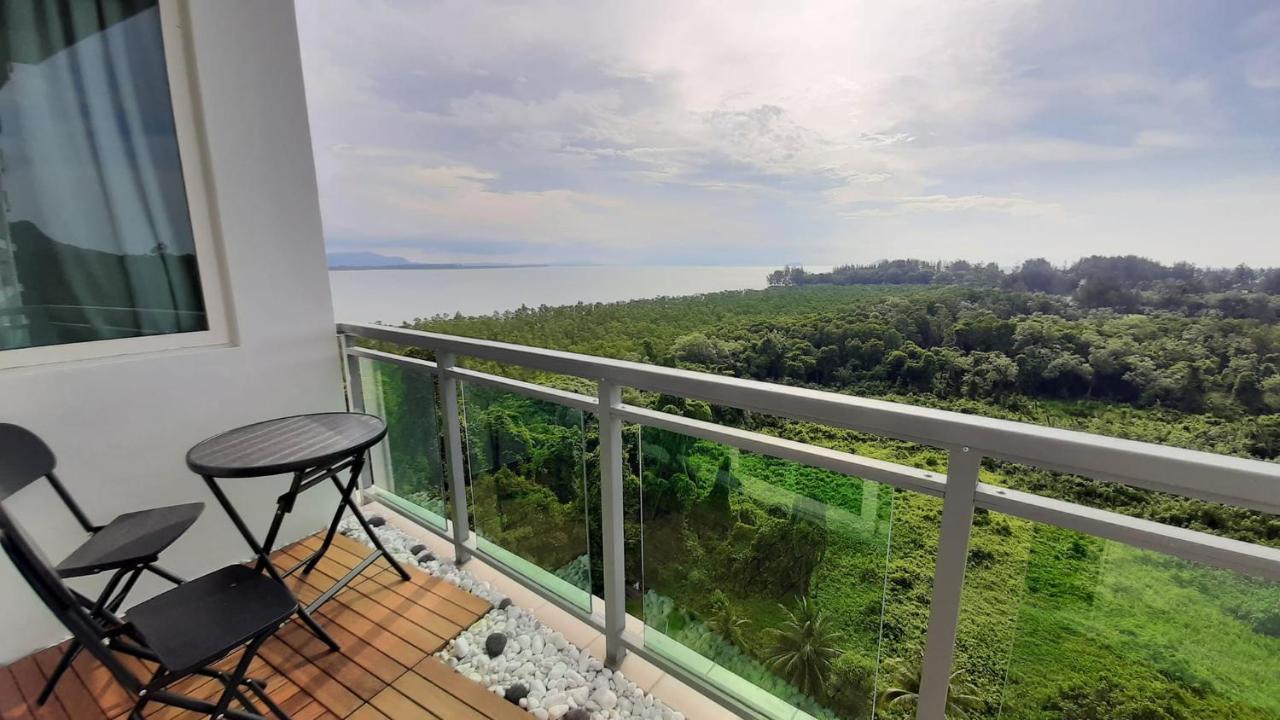 Santubong Suites B Just Like Home Damai Kuching Exterior foto