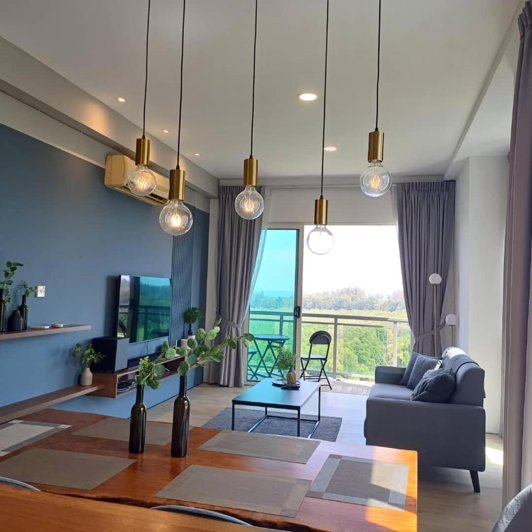 Santubong Suites B Just Like Home Damai Kuching Exterior foto